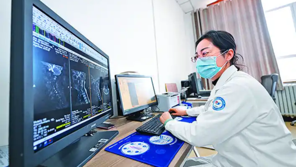 AI-Powered Precision Medicine 03